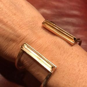 Kendra Scott rose gold bracelet